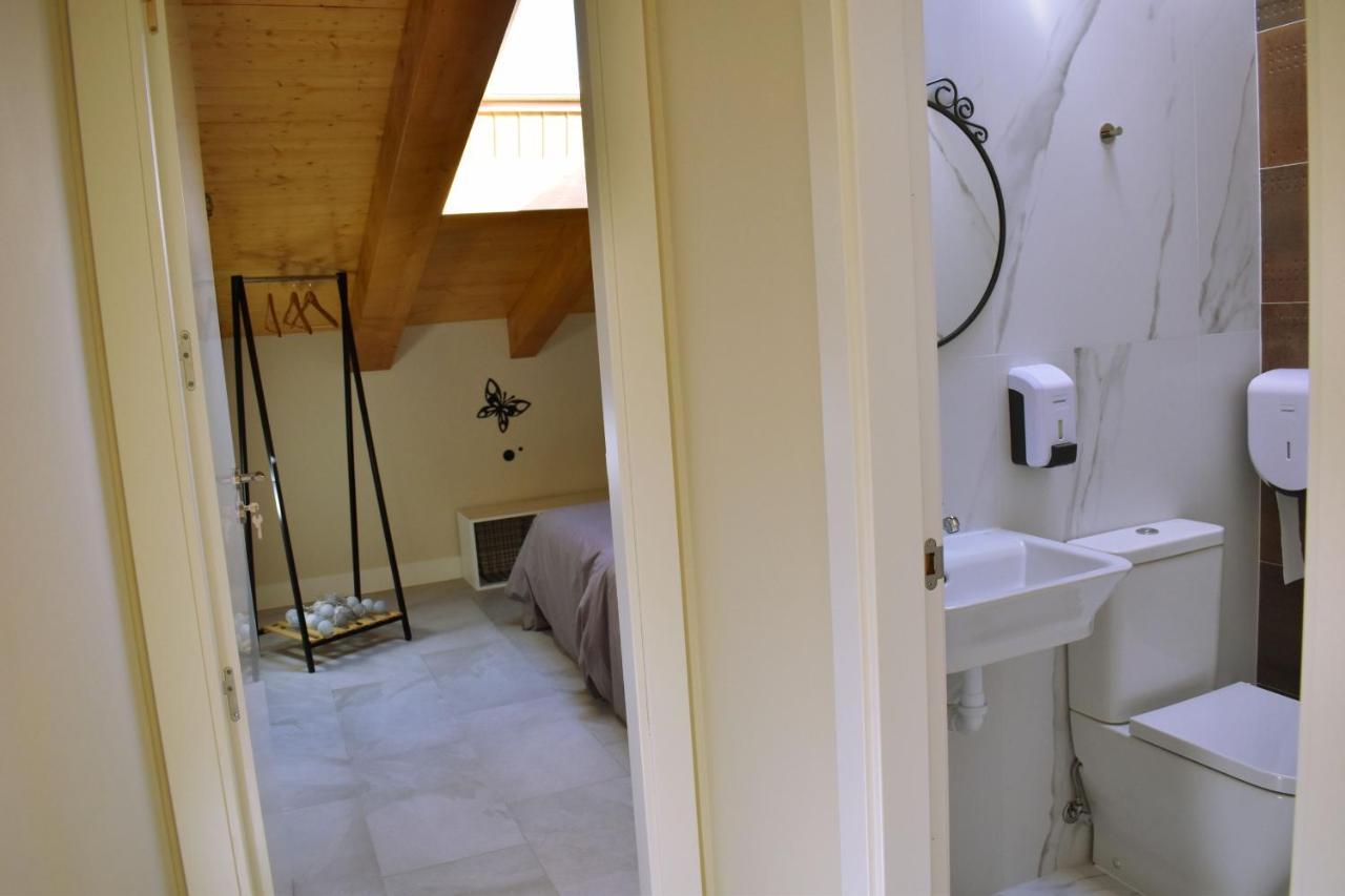 Albergue Hosting Duero Pesquera de Duero 外观 照片