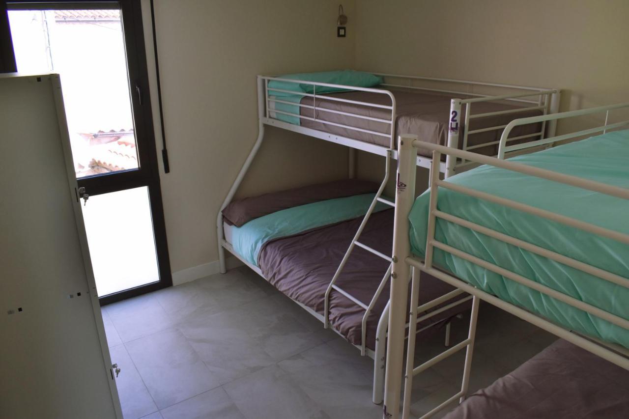 Albergue Hosting Duero Pesquera de Duero 外观 照片